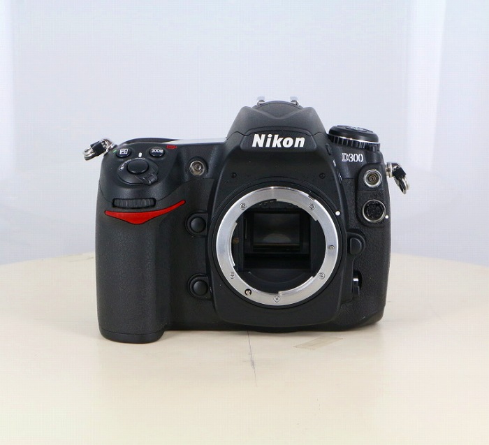 【中古】(ニコン) Nikon D300 ボデイ