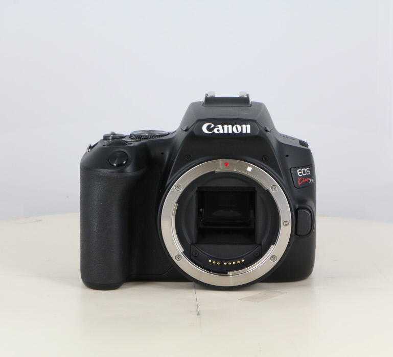 �y���Áz(�L���m��) Canon EOS KISS X10 �{�f�C �u���c�N