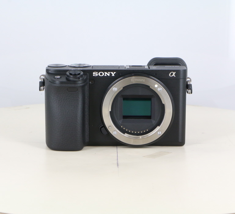 新品】(ソニー) SONY α6400 ボディー ブラック (ILCE-6400)｜ナニワ