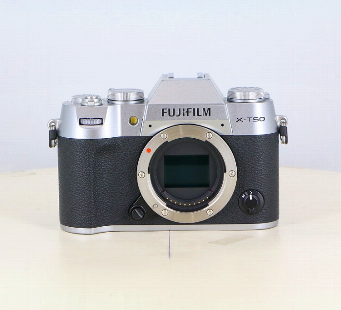 【中古】(フジフイルム) FUJIFILM X-T50 ボデイ シルバー
