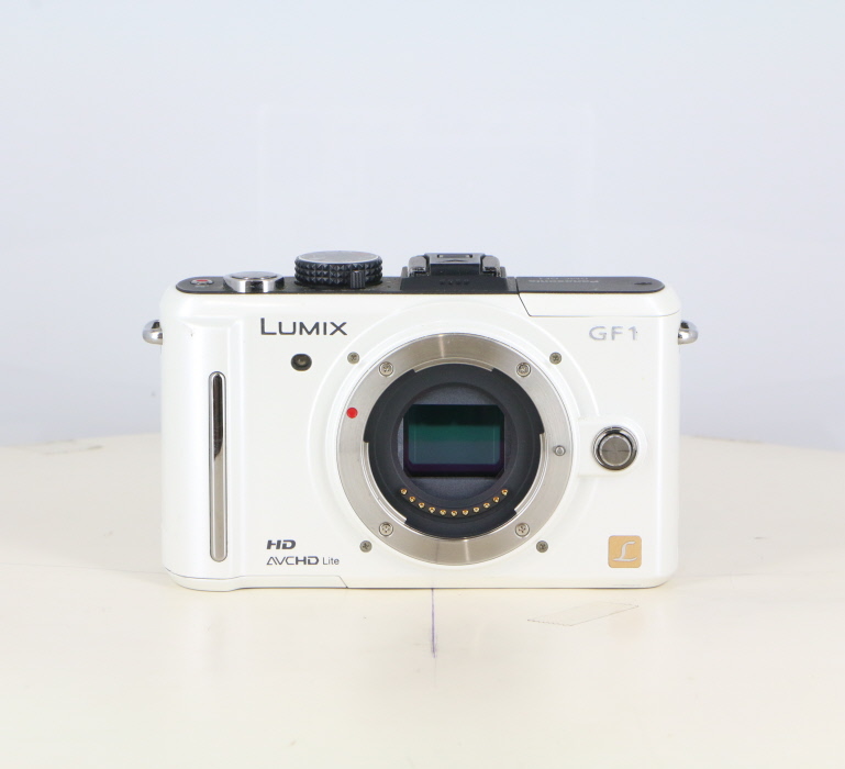 �y���Áz(�p�i�\�j�b�N) Panasonic DMC-GF1 �z���C�g