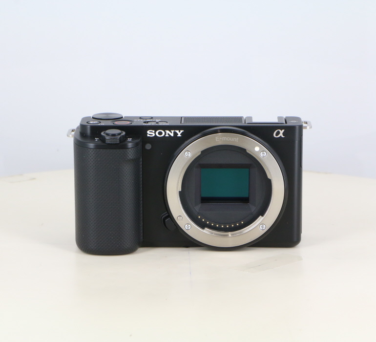 ソニー) SONY VLOGCAM ZV-E10 ボディ ブラック｜ナニワグループ