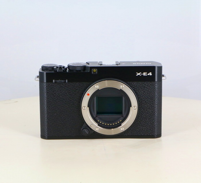 FUJIFILM (フジフイルム) X-E4 ボディ ブラック｜ナニワグループ