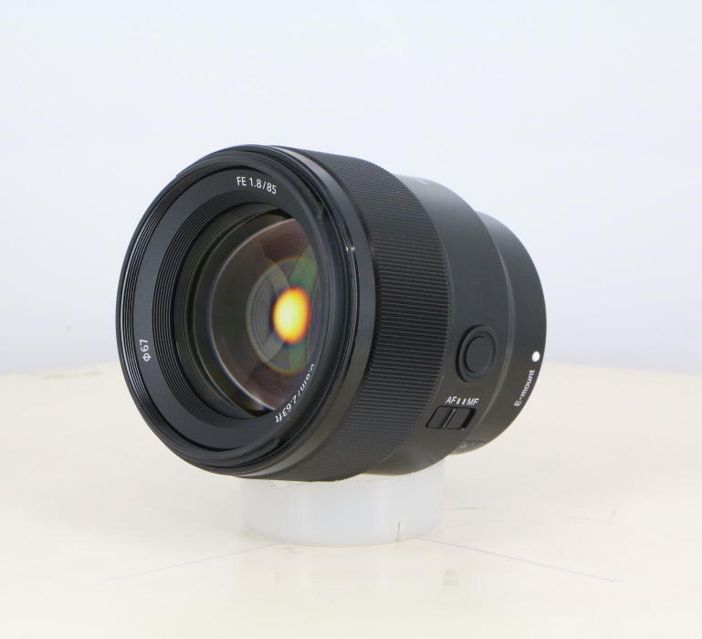 �y���Áz(�\�j�[) SONY FE85/1.8