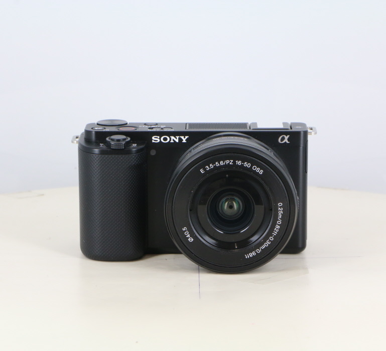 �y���Áz(�\�j�[) SONY VLOGCAM ZV-E10+16-50PZ