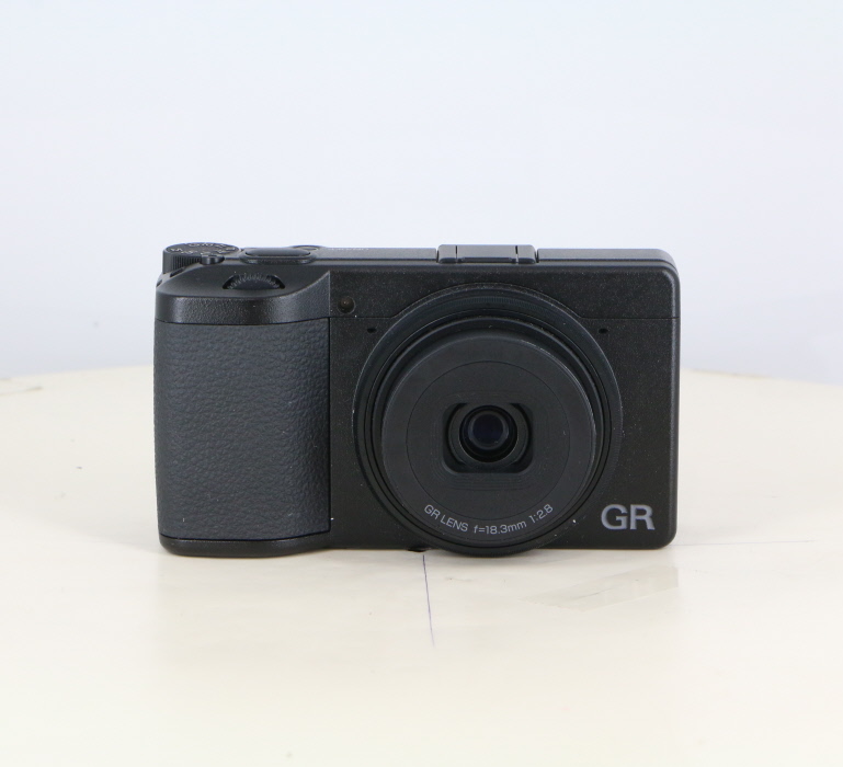 �y���Áz(���R�[) RICOH GR IV