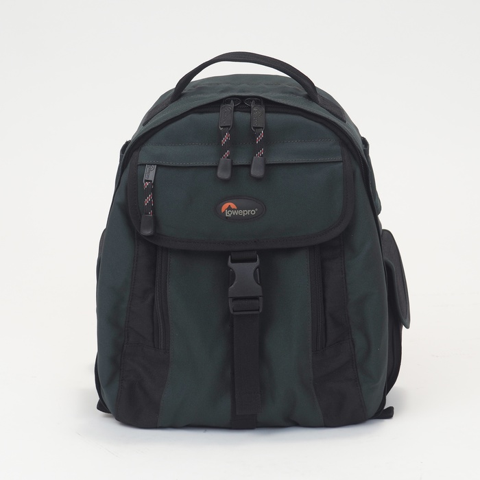 �y���Áz(���[�v��) Lowepro �}�C�N���g���b�J�[100 �O���[��  �J�����o�b�N