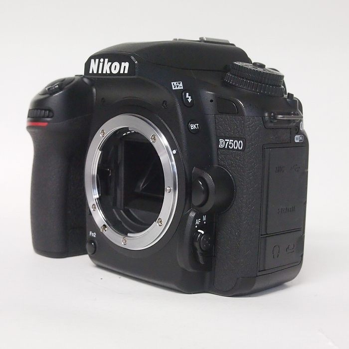�y���Áz(�j�R��) Nikon D7500 �{�f�B