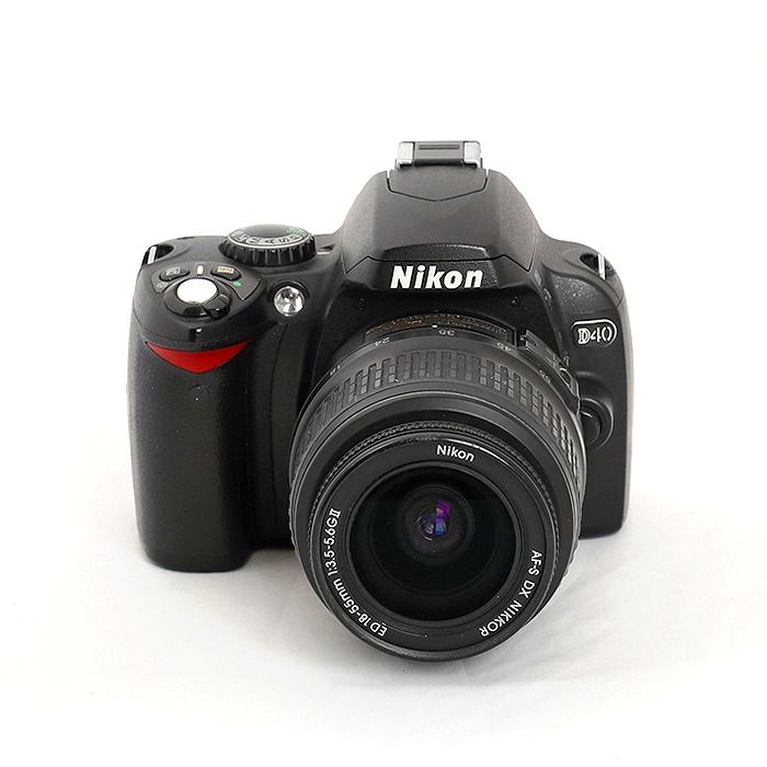 yÁz(jR) Nikon D40 +AF-S DX ED 18-55/3.5-5.6G II