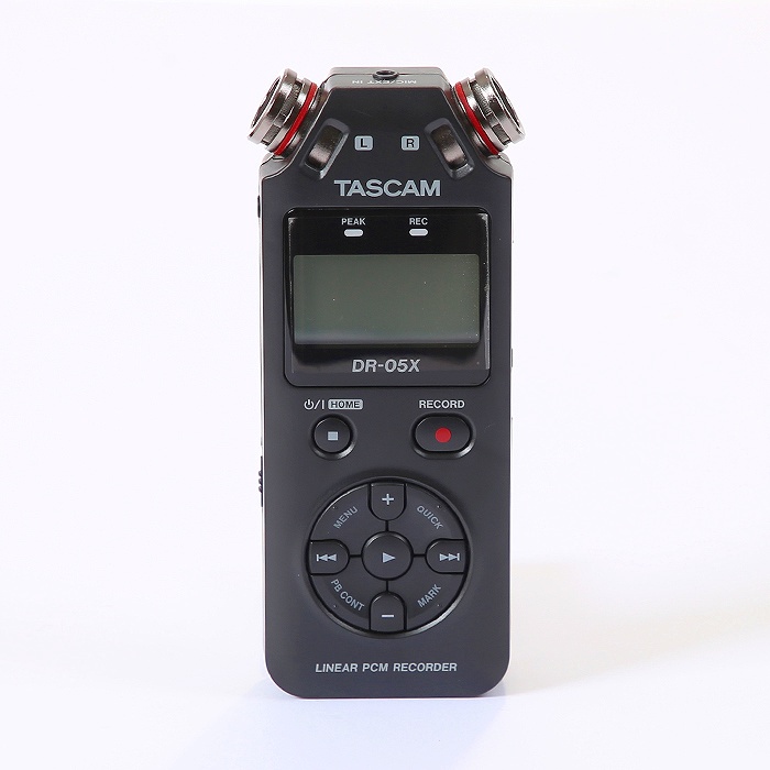 yÁzTASCAM LINEAR PCM RECORDER