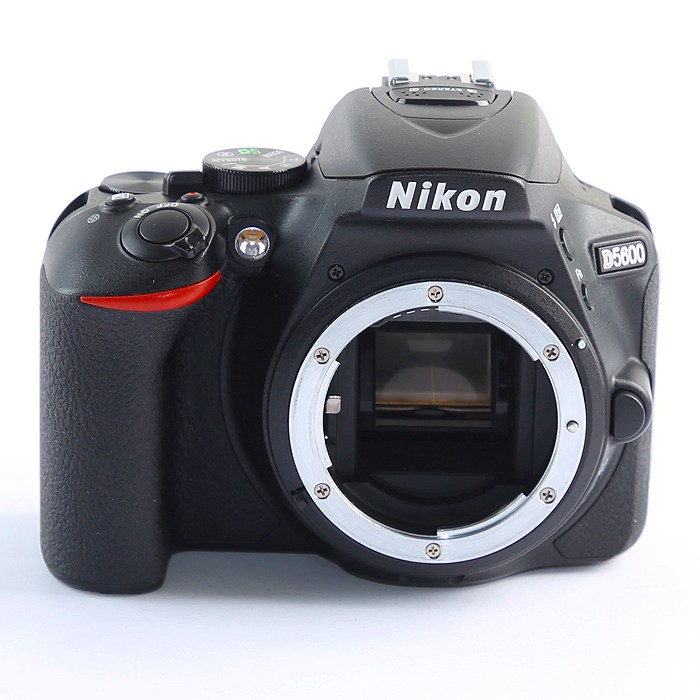 �y���Áz(�j�R��) Nikon �j�R�� D5600 �{�f�C