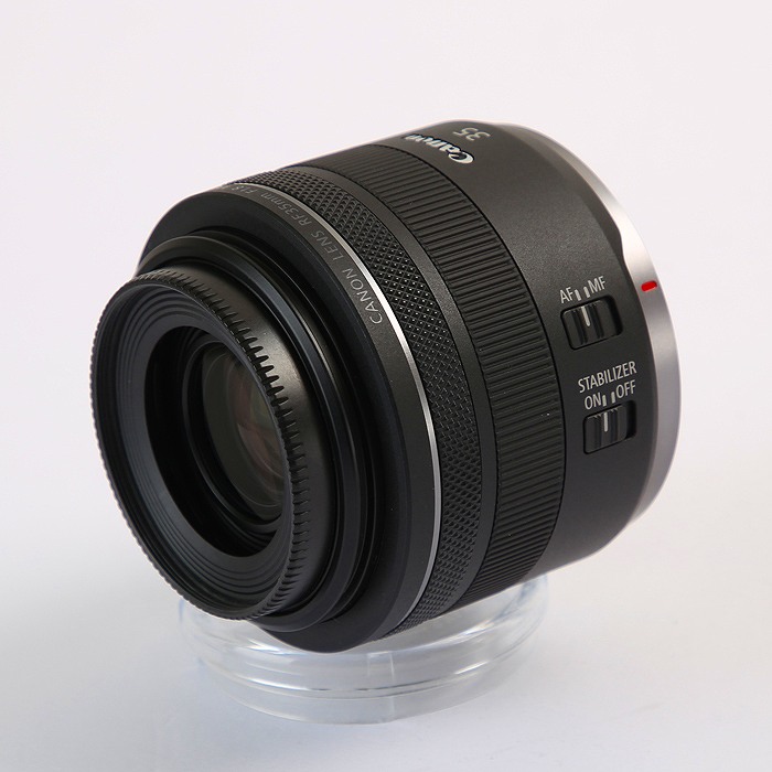 �y���Áz(�L���m��) Canon RF35/F1.8 �}�N�� IS STM