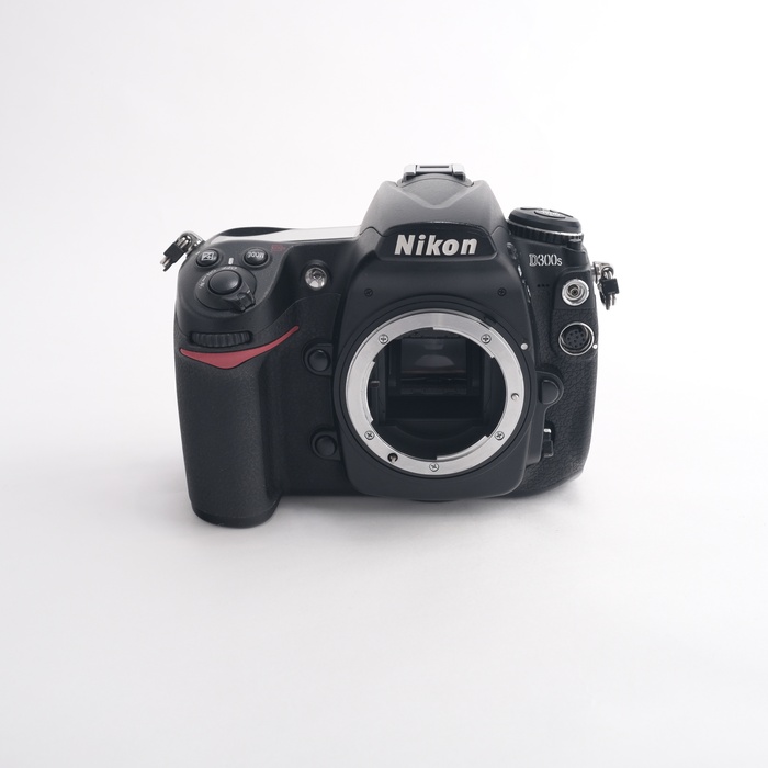 中古】(ニコン) Nikon D300S ボディ｜ナニワグループオンライン