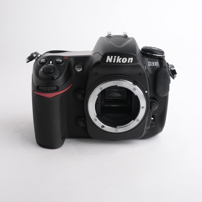 ★美品★Nikon ニコン D300 ボディ #19706 中古】(ニコン) Nikon D300 ボデイ｜ナニワグループオンライン