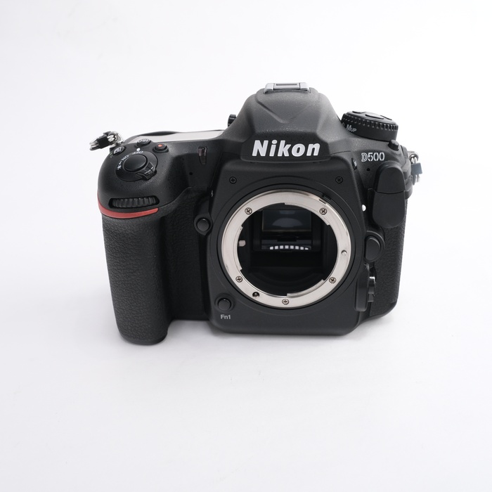 �y���Áz(�j�R��) Nikon D500 �{�f�B