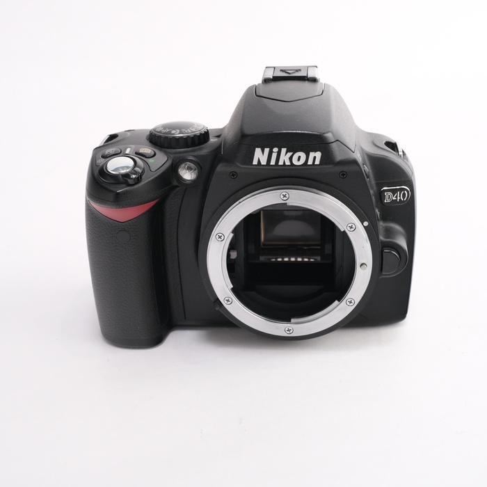 �y���Áz(�j�R��) Nikon D40 �u���b�N