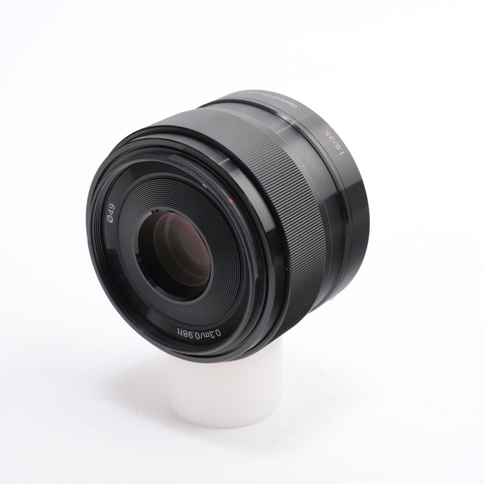 �y���Áz(�\�j�[) SONY E35/1.8 OSS