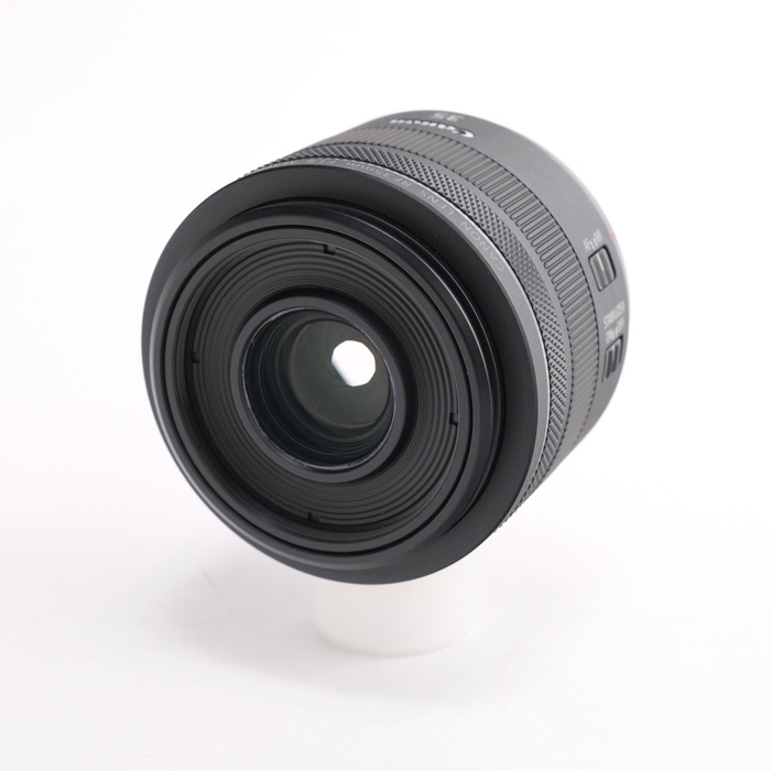 �y���Áz(�L���m��) Canon RF35/1.8 �}�N�� IS STM