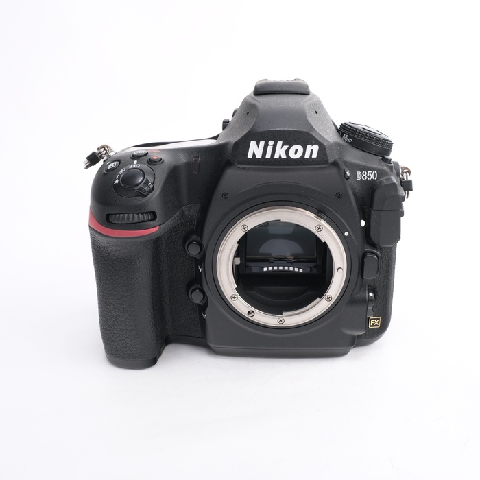 �y���Áz(�j�R��) Nikon D850 �{�f�B