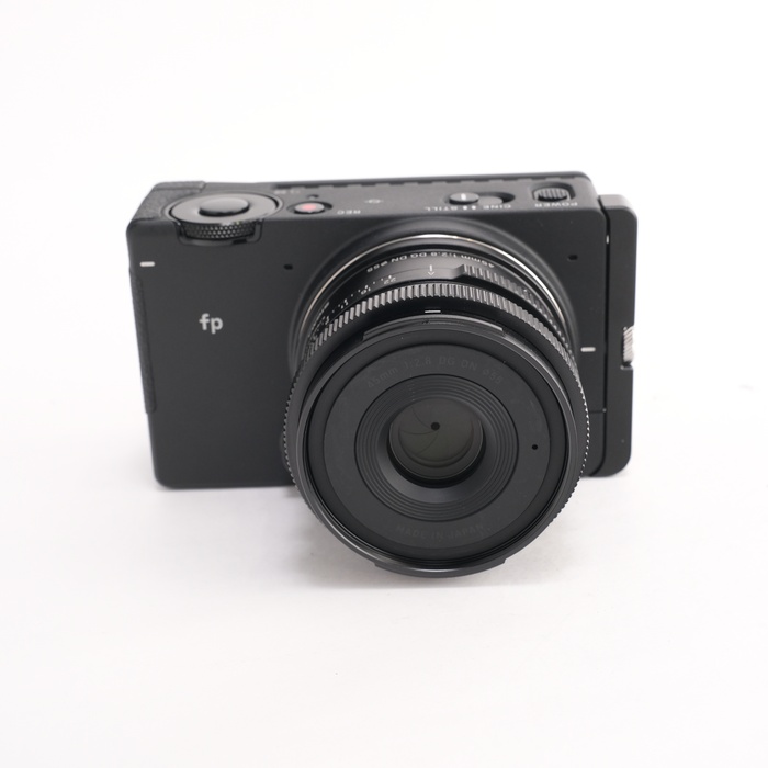 �y���Áz(�V�O�}) SIGMA fp �{�f�B+45/2.8 DG DN �����Y�L�b�g