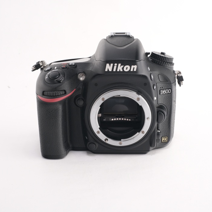 �y���Áz(�j�R��) Nikon D600 �{�f�B