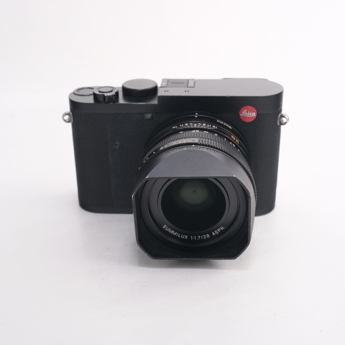 �y���Áz(���C�J) Leica Q2