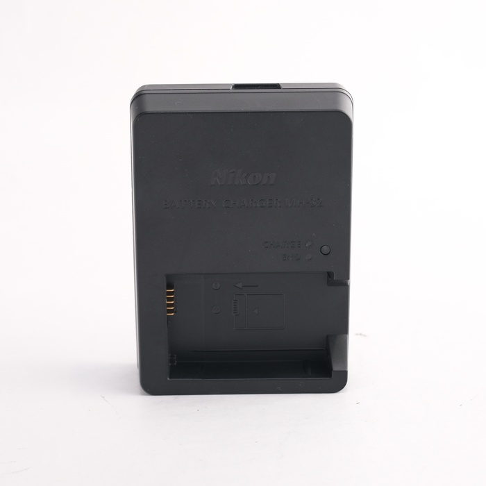 �y���Áz(�j�R��) Nikon MH-32 �o�b�e���[�`���[�W���[