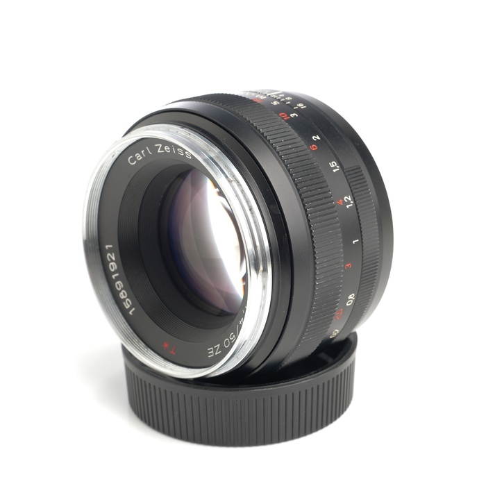 【中古】(ツアイス) ZEISS プラナ 50/1.4 ZE キヤノンEF