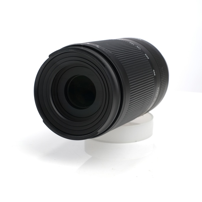 【中古】(タムロン) TAMRON 70-300/F4.5-6.3 DI3 RXD A047SF ソニーE