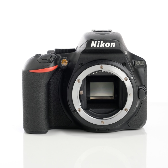 �y���Áz(�j�R��) Nikon D5600 �{�f�C