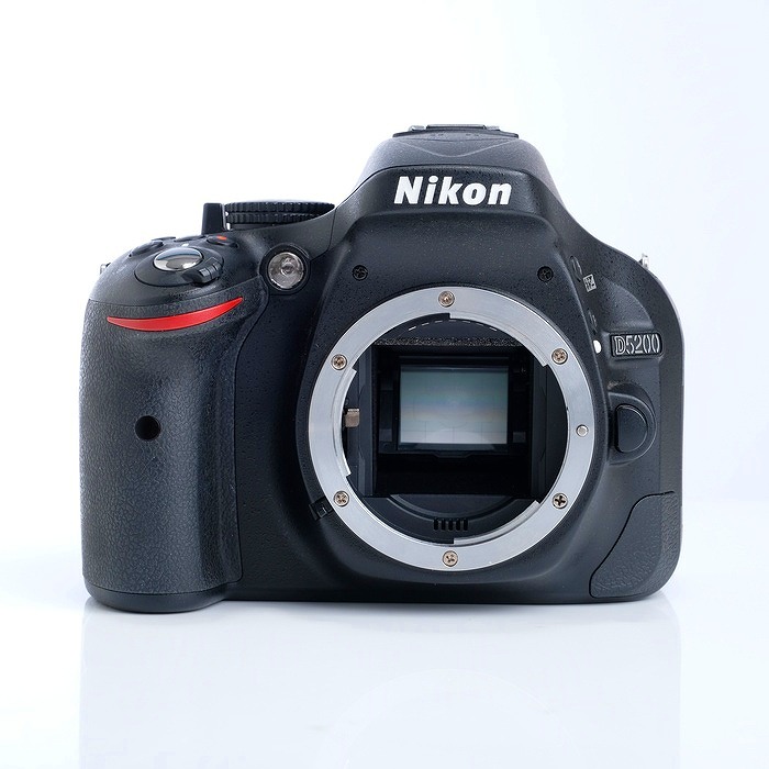 �y���Áz(�j�R��) Nikon D5200 �{�f�B �u���b�N