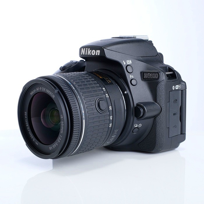 �y���Áz(�j�R��) Nikon D5600 18-55VR �����Y�L�b�g