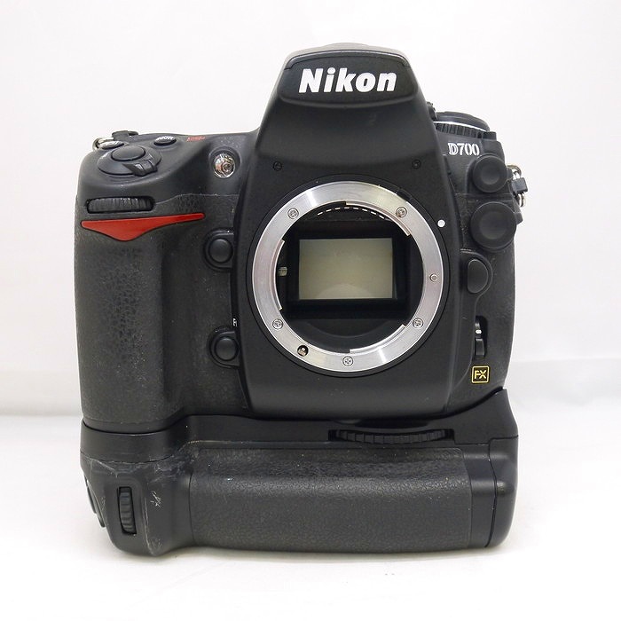 【中古】(ニコン) Nikon D700 ボデイ+MB-D10