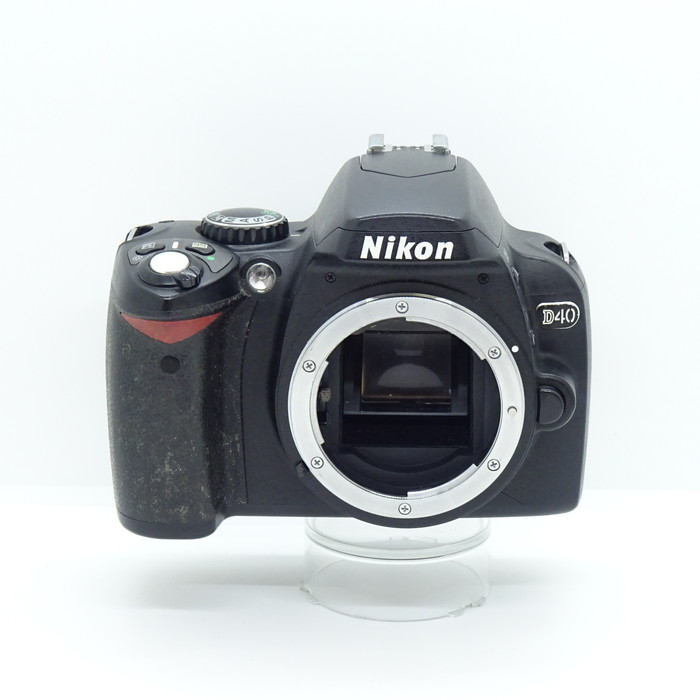 Nikon D40／ダブルレンズ／ショット数4227 - カメラ
