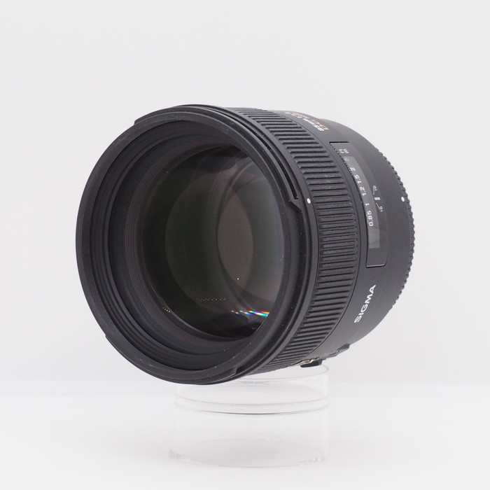 yÁz(VO}) SIGMA 85/1.4 EX DG HSM NA