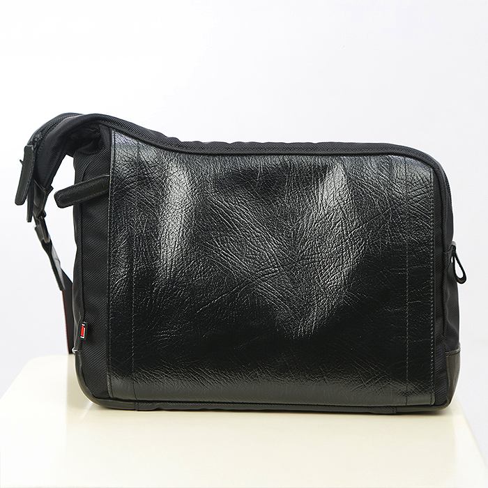 【中古】(アルティザン&アーティスト) ARTISAN&ARTIST ボディバッグ型カメラバッグ RR4-05C