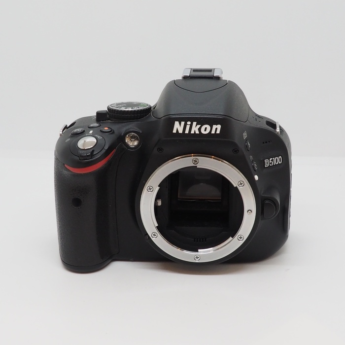 yÁz(jR) Nikon D5100 {fC