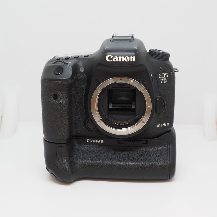 �y���Áz(�L���m��) Canon EOS 7D MARK2 BG-E16