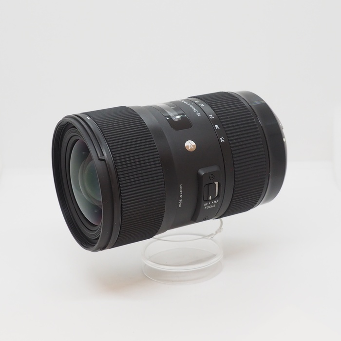 �y���Áz(�V�O�}) SIGMA 18-35/F1.8 DC HSM �L���m��EF-S