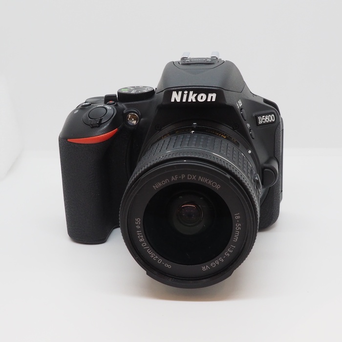 �y���Áz(�j�R��) Nikon D5600 AF-P 18-55VR �����Y�L�c�g