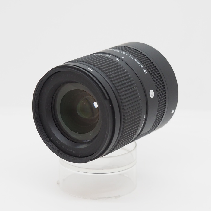�y���Áz(�V�O�}) SIGMA 18-50/F2.8 DC DN CONTEMPORARY �\�j�[APS-C