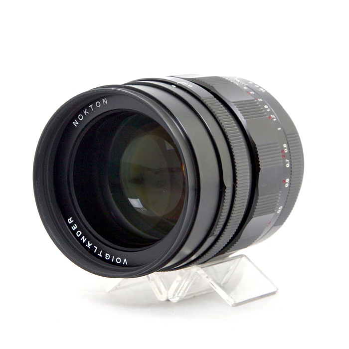 �y���Áz(�t�H�N�g�����_�[) Voigtlander NOKTON 42.5mm F0.95 Micro(�}�C�N���t�H�[�T�[�Y�p)