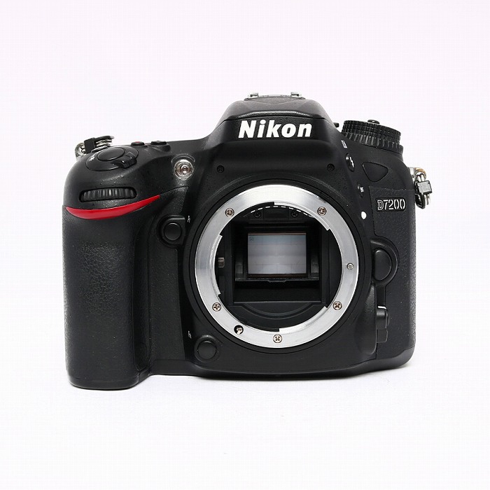 yÁz(jR) Nikon D7200 {fC