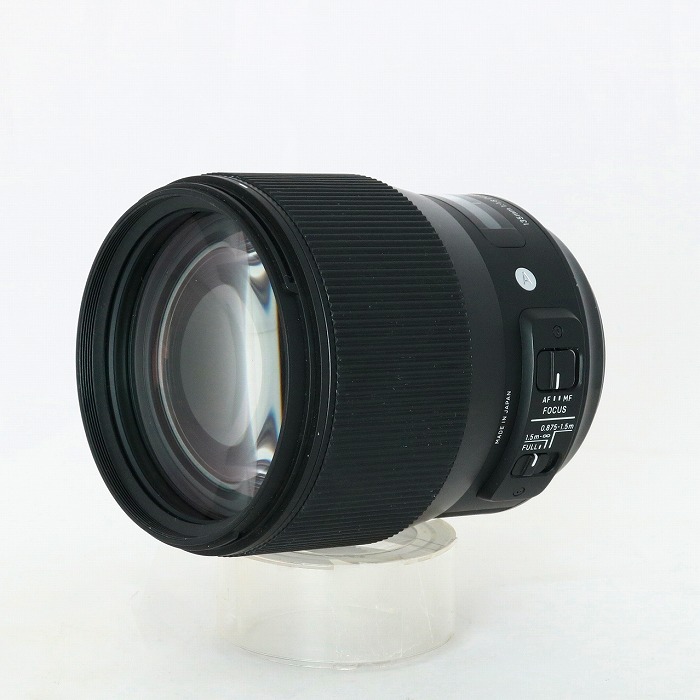 �y���Áz(�V�O�}) SIGMA 135/F1.8 DG HSM ART NA