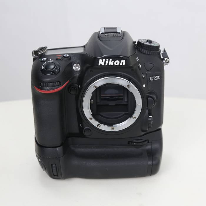 【中古】(ニコン) Nikon D7200+MB-D15