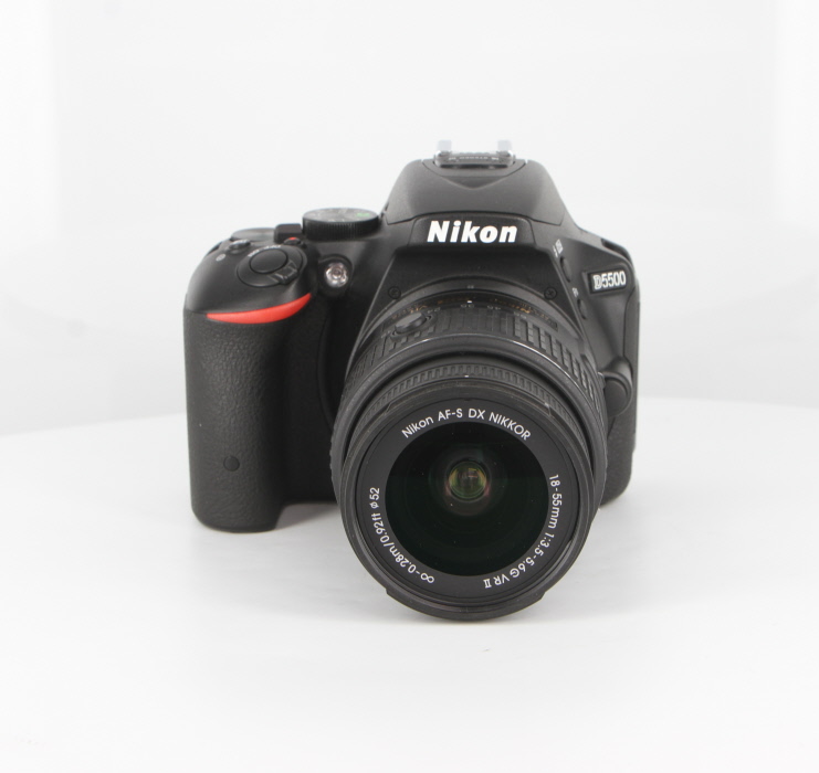 【中古】(ニコン) Nikon D5500 18-55VR2 レンズキット ブラック